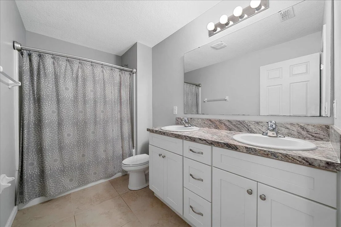 Photo of 2210 Mccormack