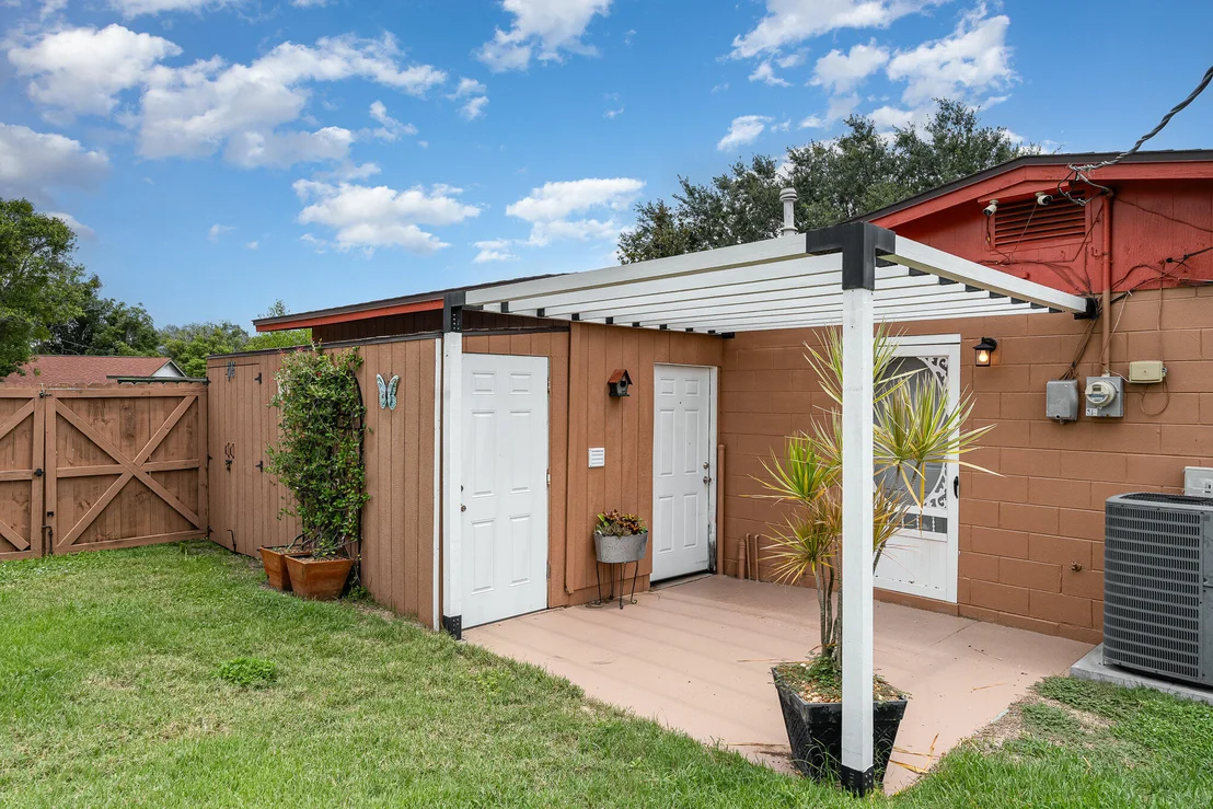 Photo of 4985 Cocoanut Drive
