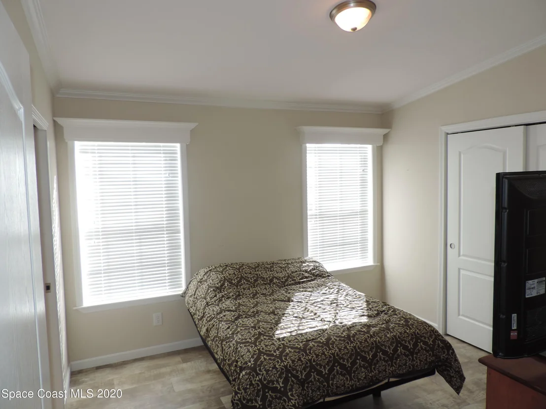 Photo of 3034 Indian River Drive NE