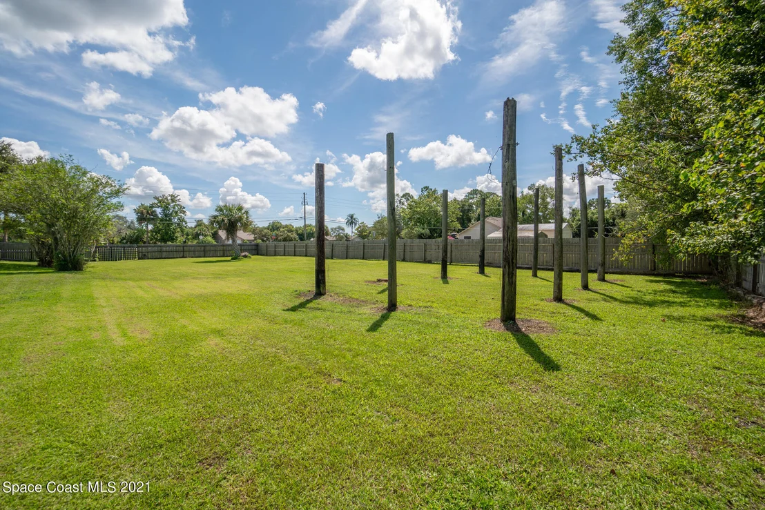 Photo of 4390 Alan Shepard Avenue
