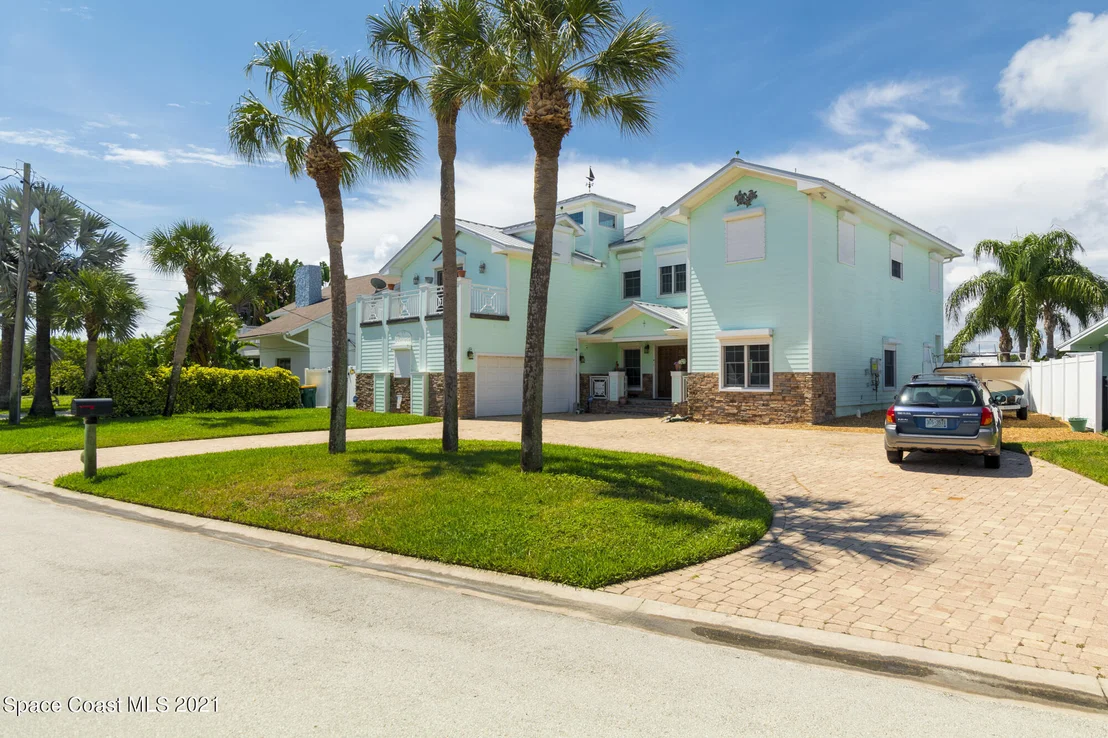 Photo of 14 Danube River Drive