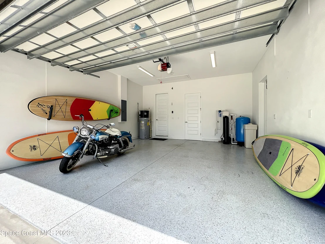 Photo of 6775 Angeles Road