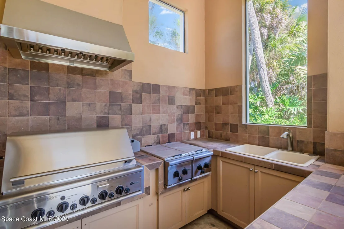 Photo of 4447 Reseda Way