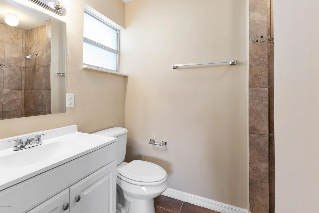 Photo of 523 Ford Circle E