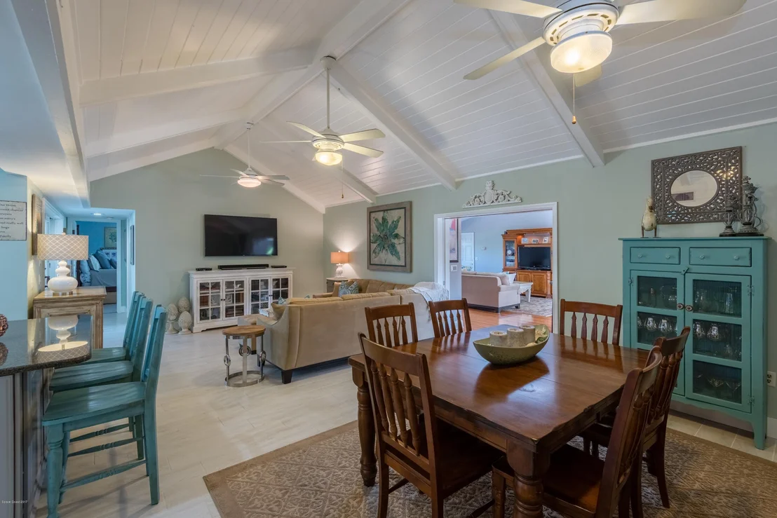 Photo of 491 Pine Needles Court