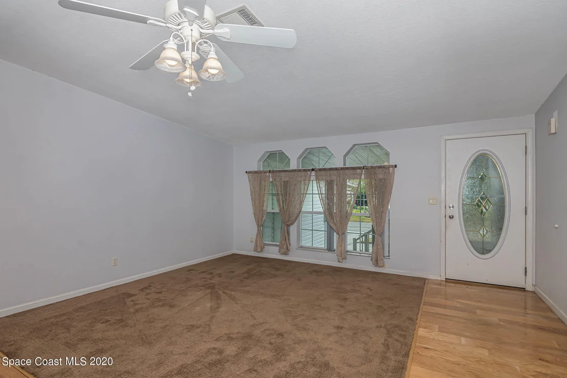 Photo of 775 Outer Drive
