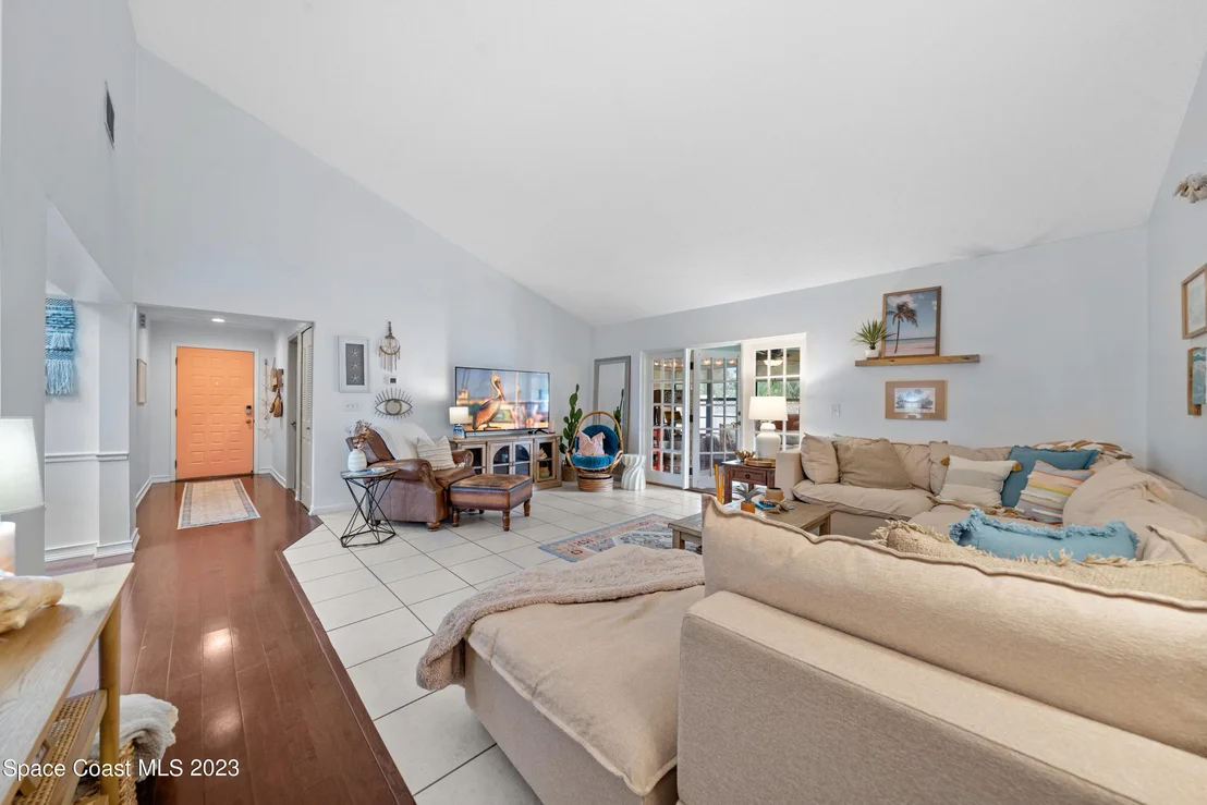 Photo of 418 Myrtlewood Road