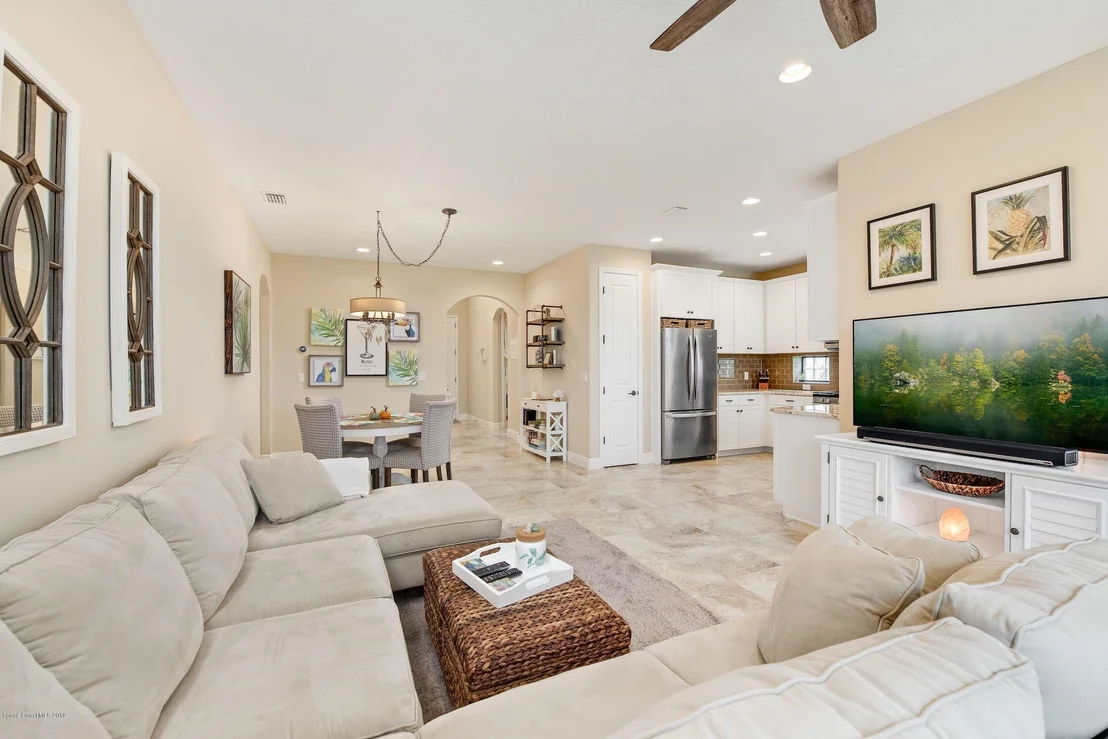 Photo of 7457 Bluemink Lane
