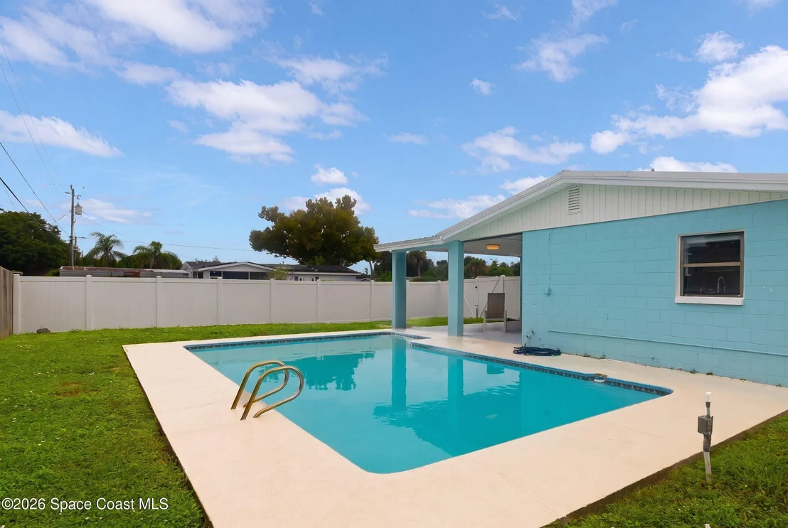 Photo of 632 Teak Drive