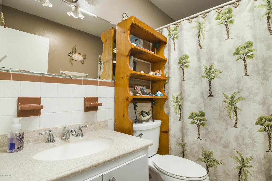 Photo of 1055 La Paloma Drive