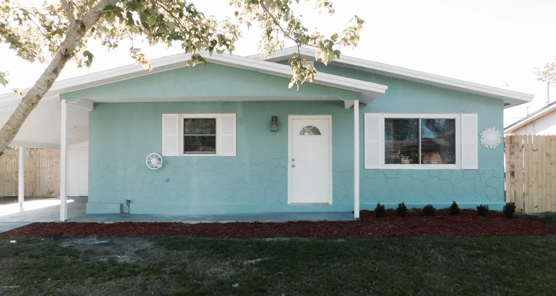 Photo of 2581 Locksley Road