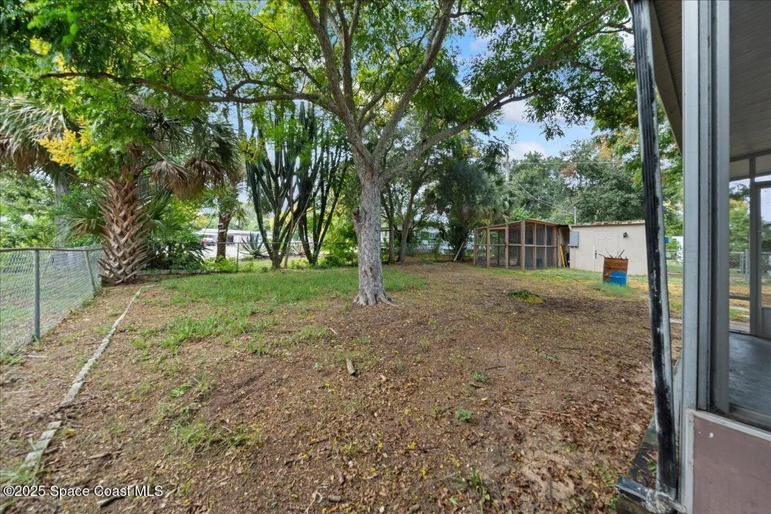 Photo of 6983 Chestnut Drive