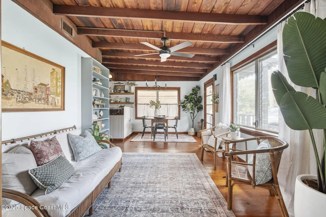 Photo of 597 Old Oak Street