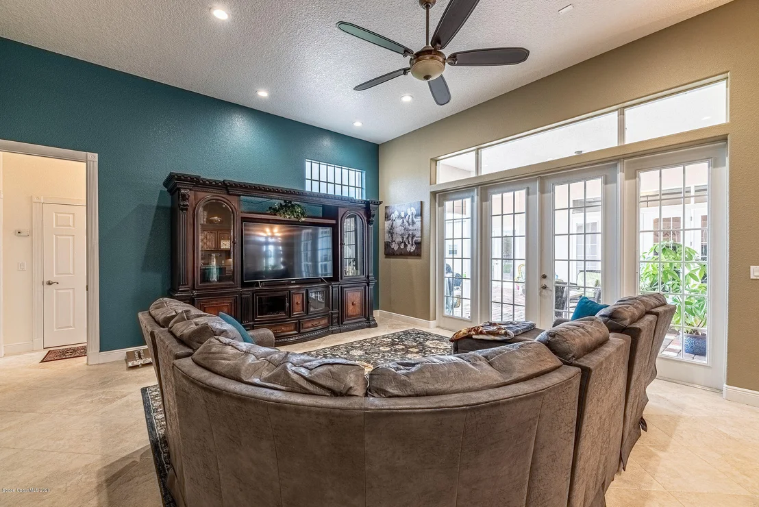 Photo of 1008 Daisy Lane
