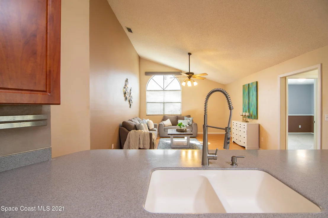 Photo of 928 Osprey Lane