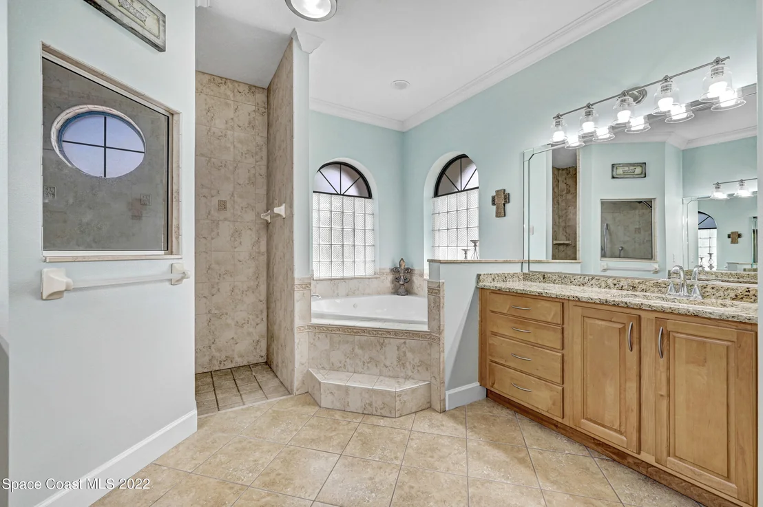 Photo of 903 Bluegrass Lane