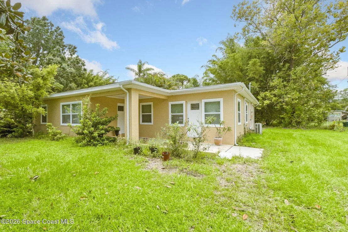 Photo of 175 NW Valencia Road