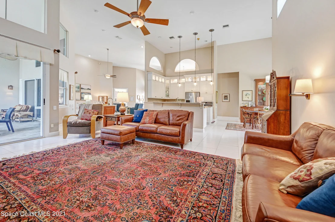 Photo of 742 Glengarry Drive