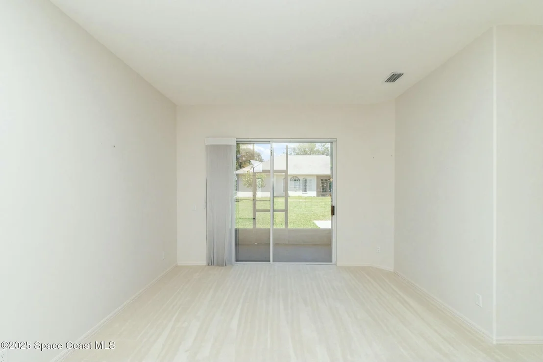 Photo of 6024 Newbury Circle