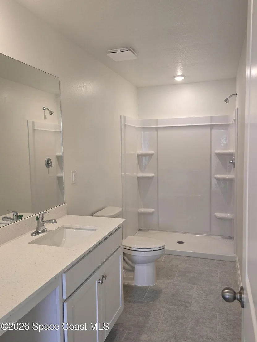 Photo of 582 SW Richmond Circle SW
