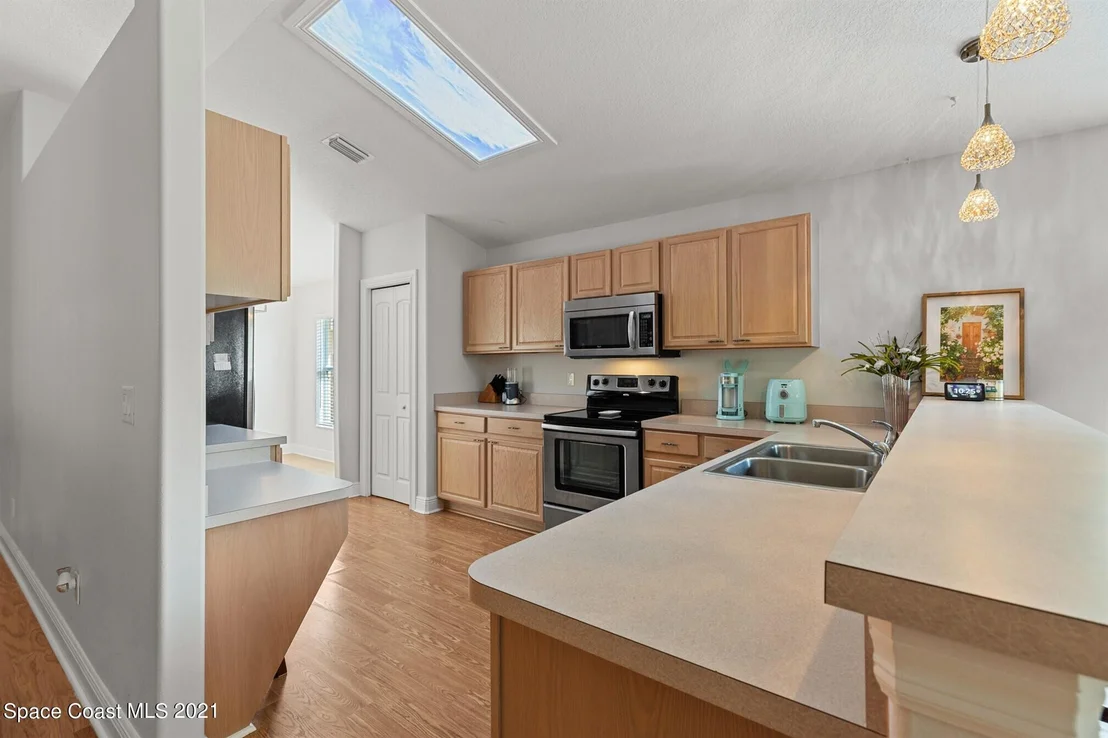 Photo of 2540 Stratford Pointe Drive