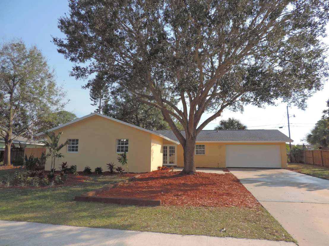 Photo of 307 Edgewood Drive