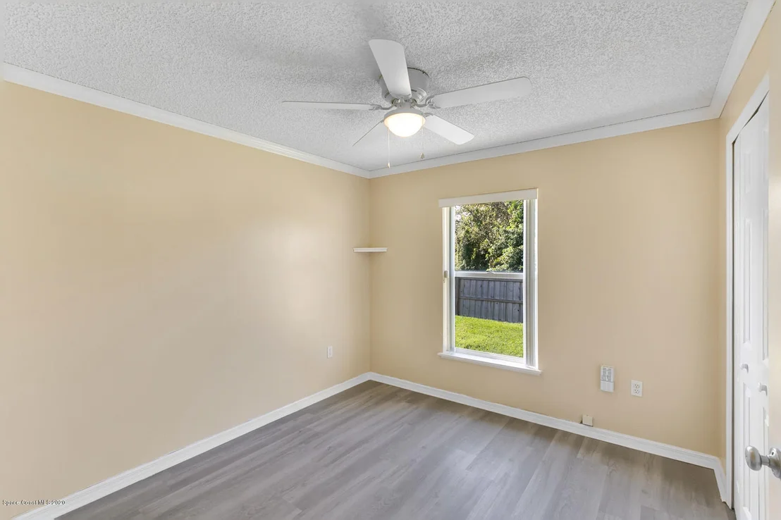 Photo of 239 Mcclain Dr