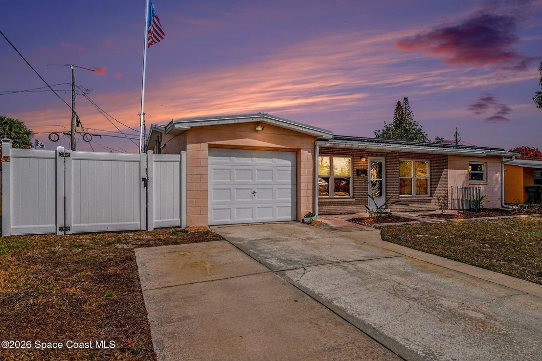 Photo of 1714 Hudson Circle N