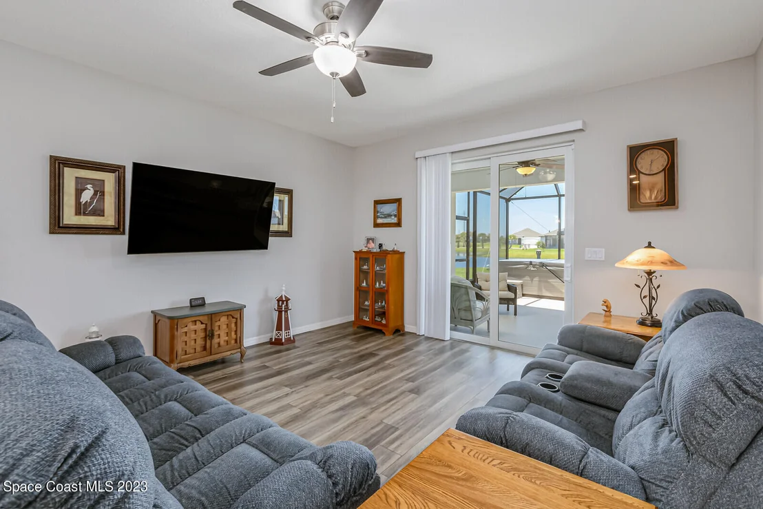 Photo of 8512 Laguna Circle