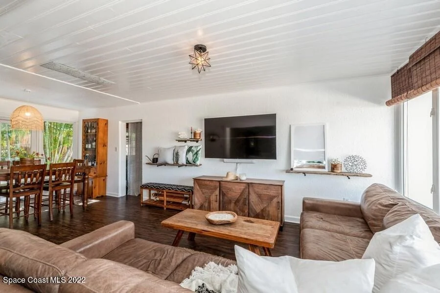Photo of 760 Indian River Drive