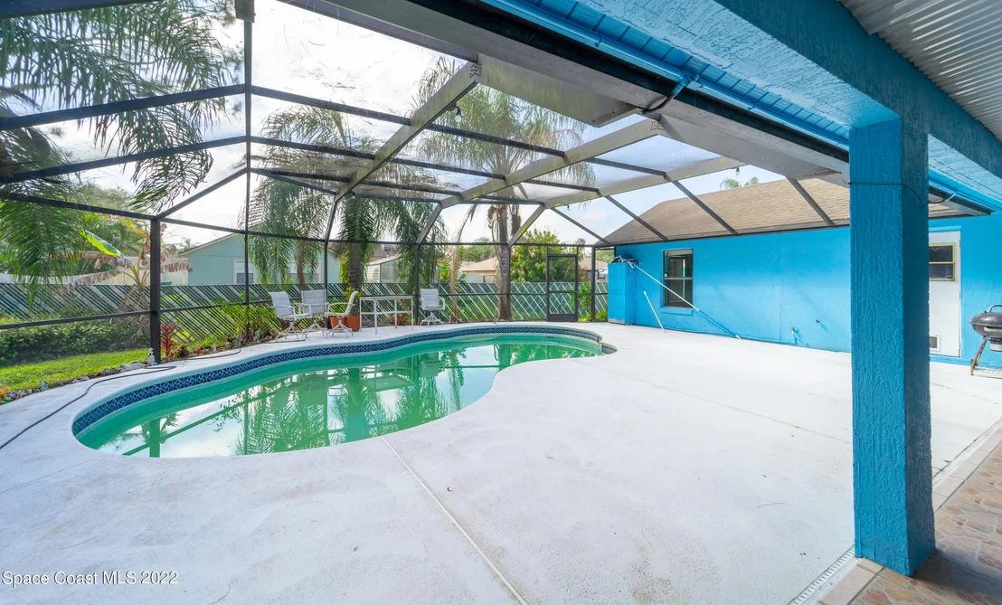 Photo of 5665 Graham Street