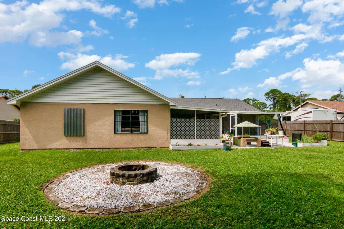 Photo of 5617 Flint Road