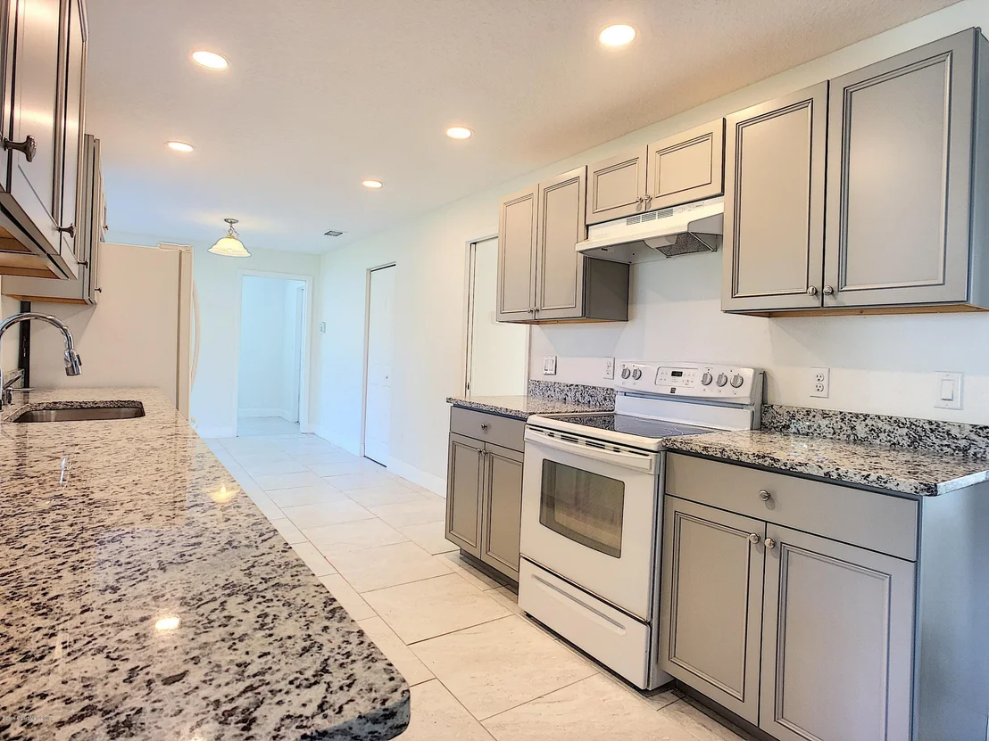 Photo of 3045 Ontario Circle W