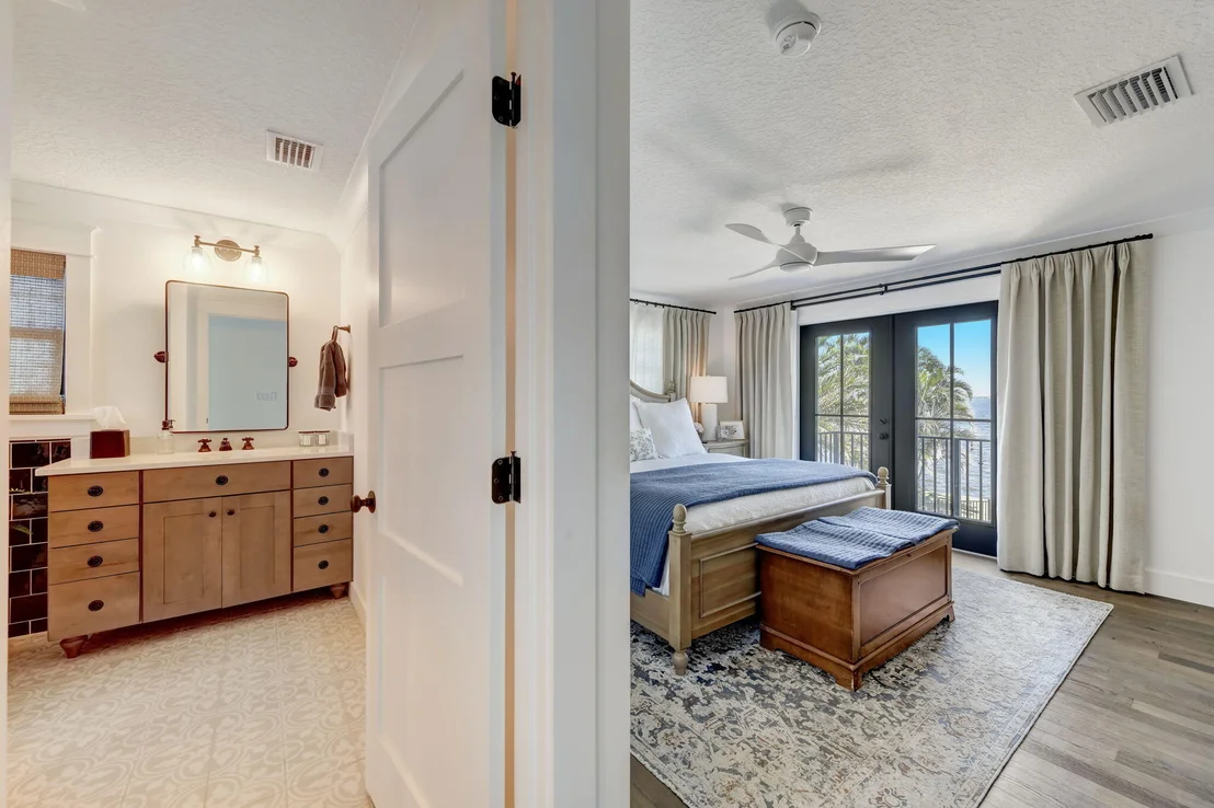 Photo of 451 River View Lane