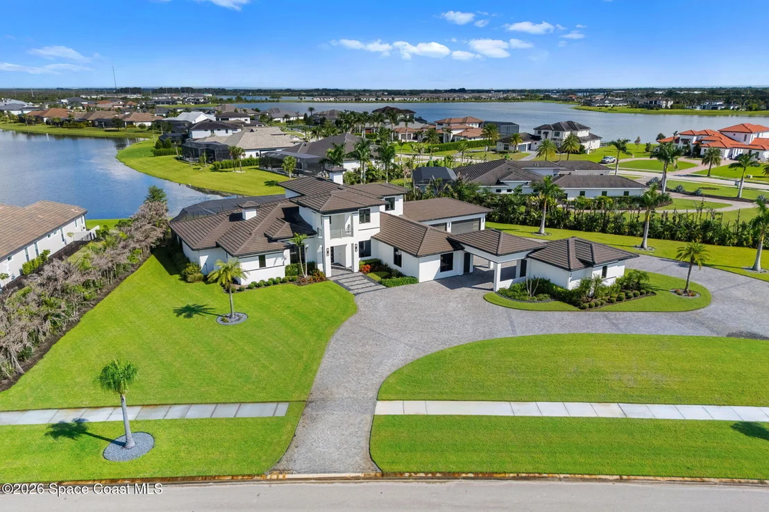 Photo of 3618 Lake Adelaide Place