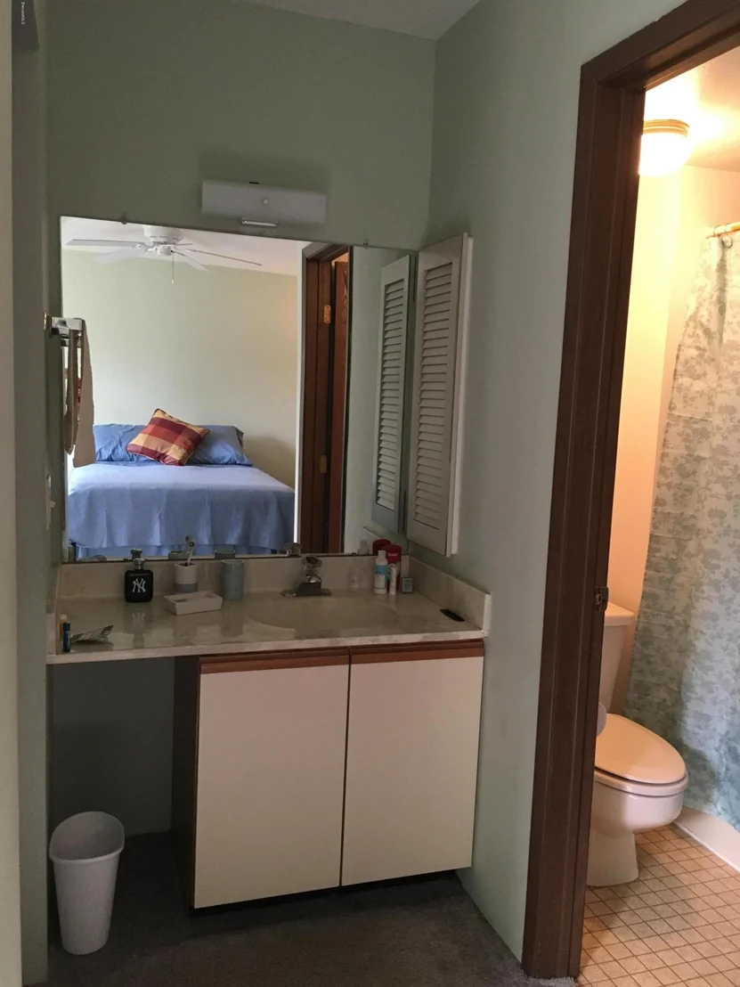 Photo of Unit 708 at 7815 Maplewood Drive