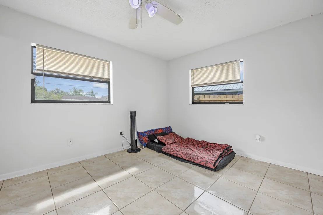Photo of 631 Aloha Avenue