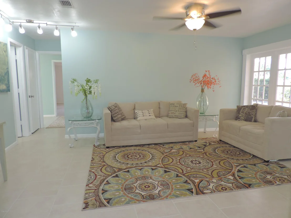 Photo of 307 Edgewood Drive