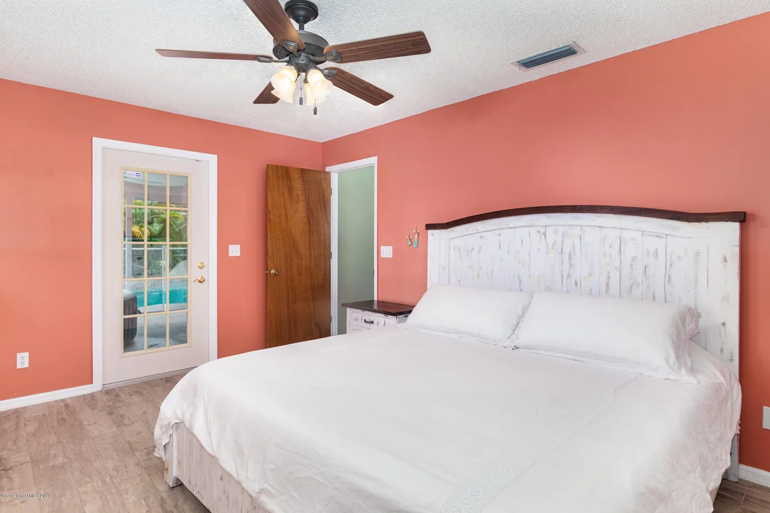 Photo of 6095 Adina Road