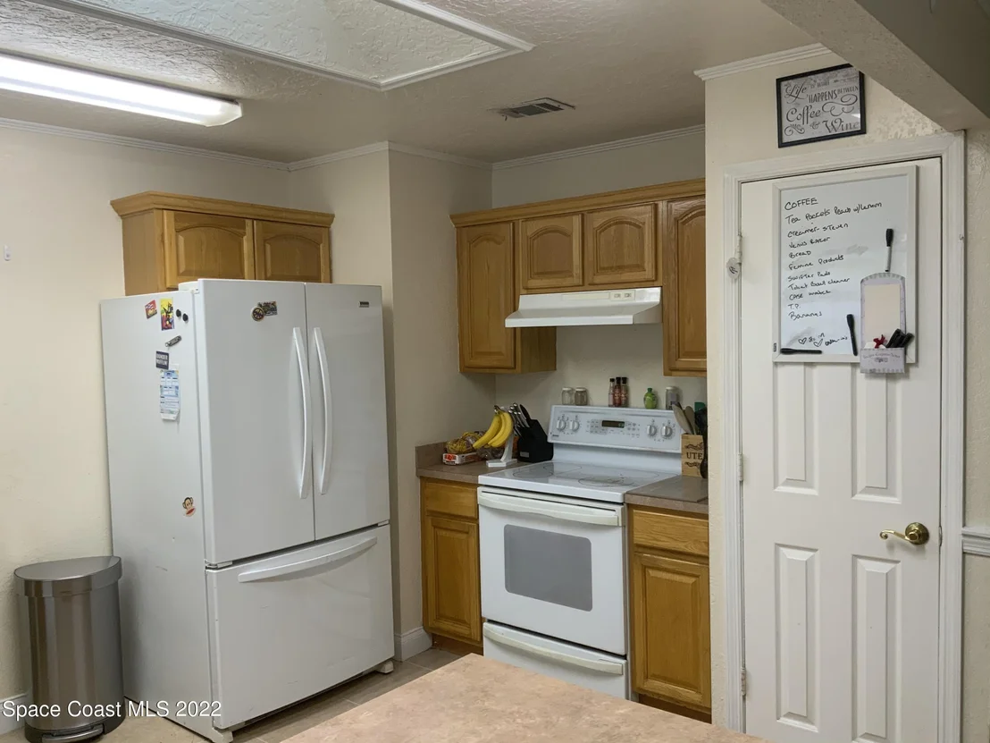 Photo of 697 Atlas Avenue NE