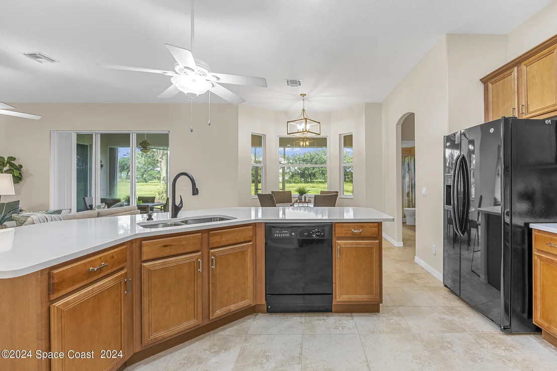 Photo of 1878 Windbrook Drive SE