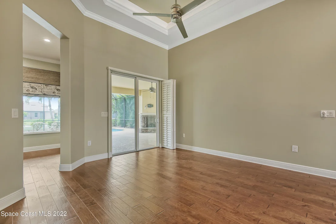Photo of 4625 Leo Lane