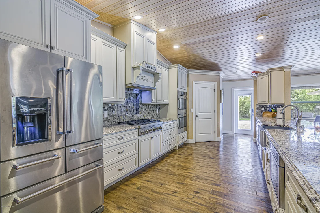 Photo of 4085 Lake Washington Road