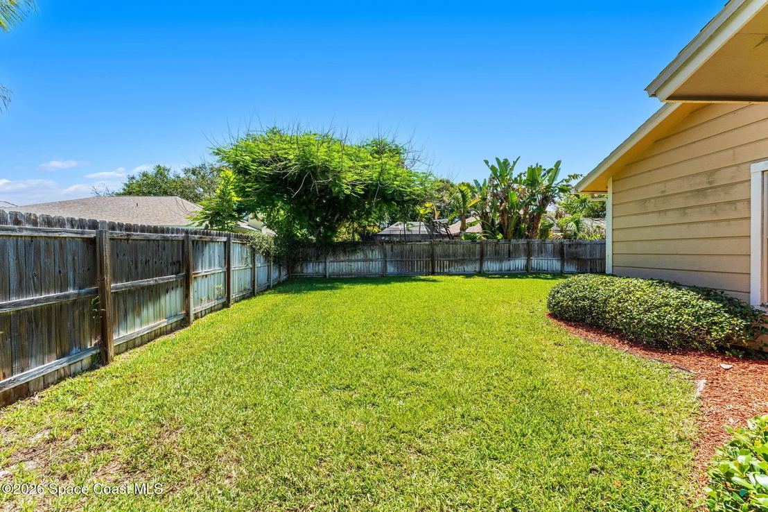 Photo of 496 N River Oaks Drive