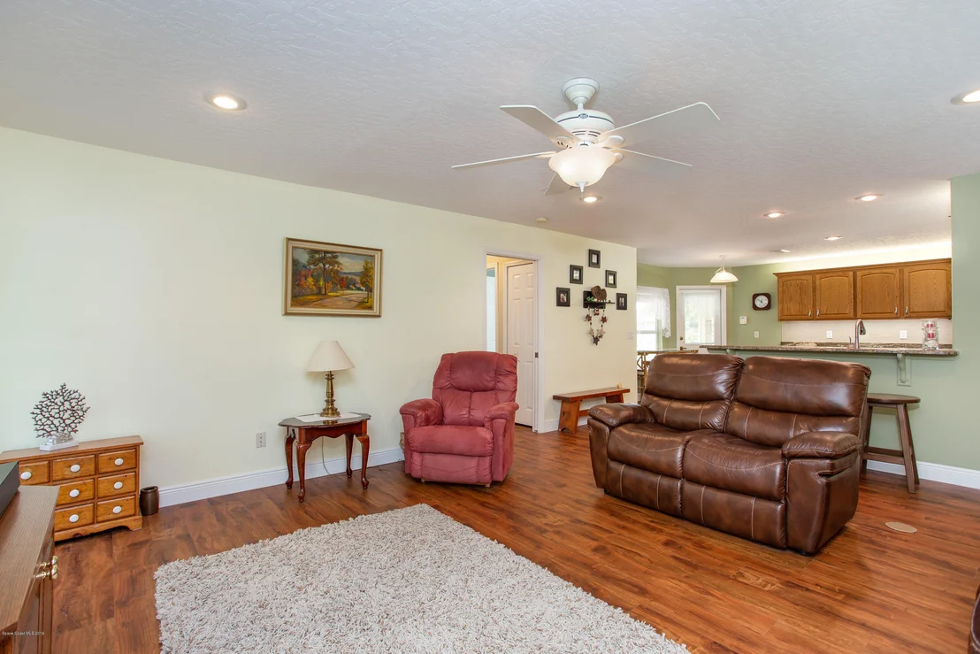 Photo of 1043 Spring Oak Drive