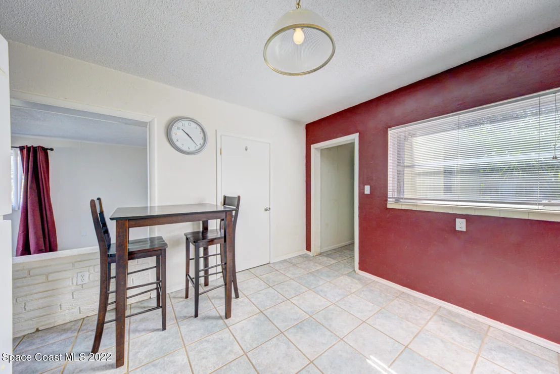 Photo of 325 Orchid Boulevard