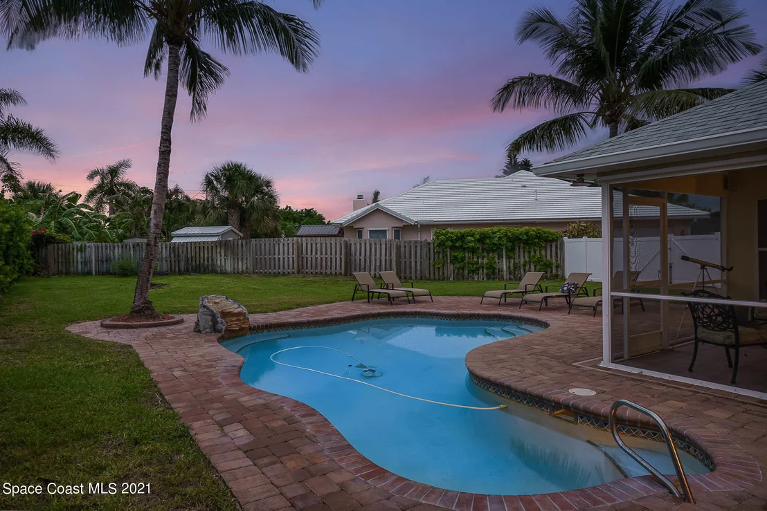 Photo of 243 Peregrine Drive