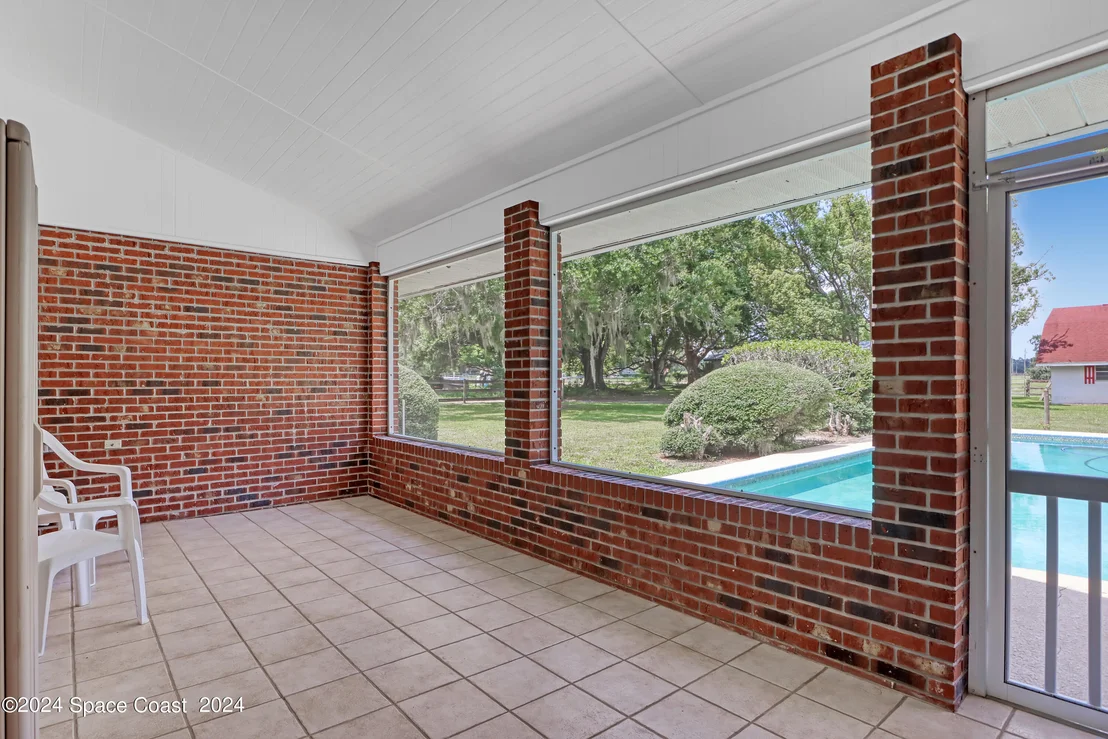 Photo of 3580 Burkholm Road