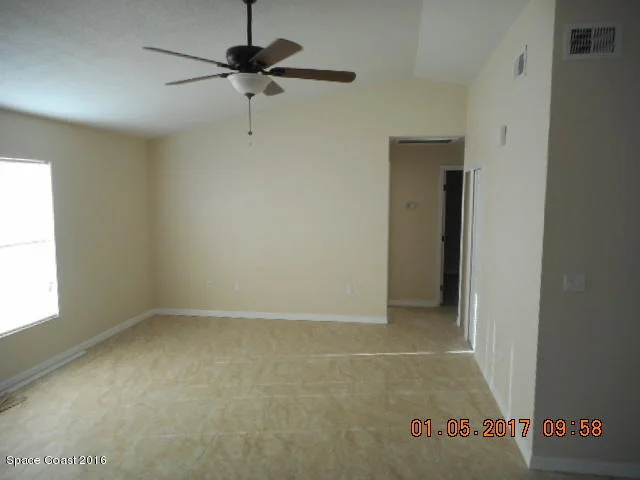 Photo of 5390 Holden Road