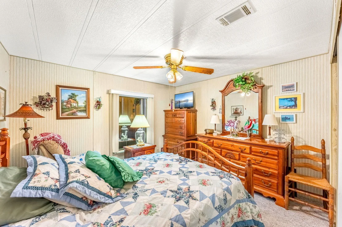 Photo of 550 Jennifer Circle